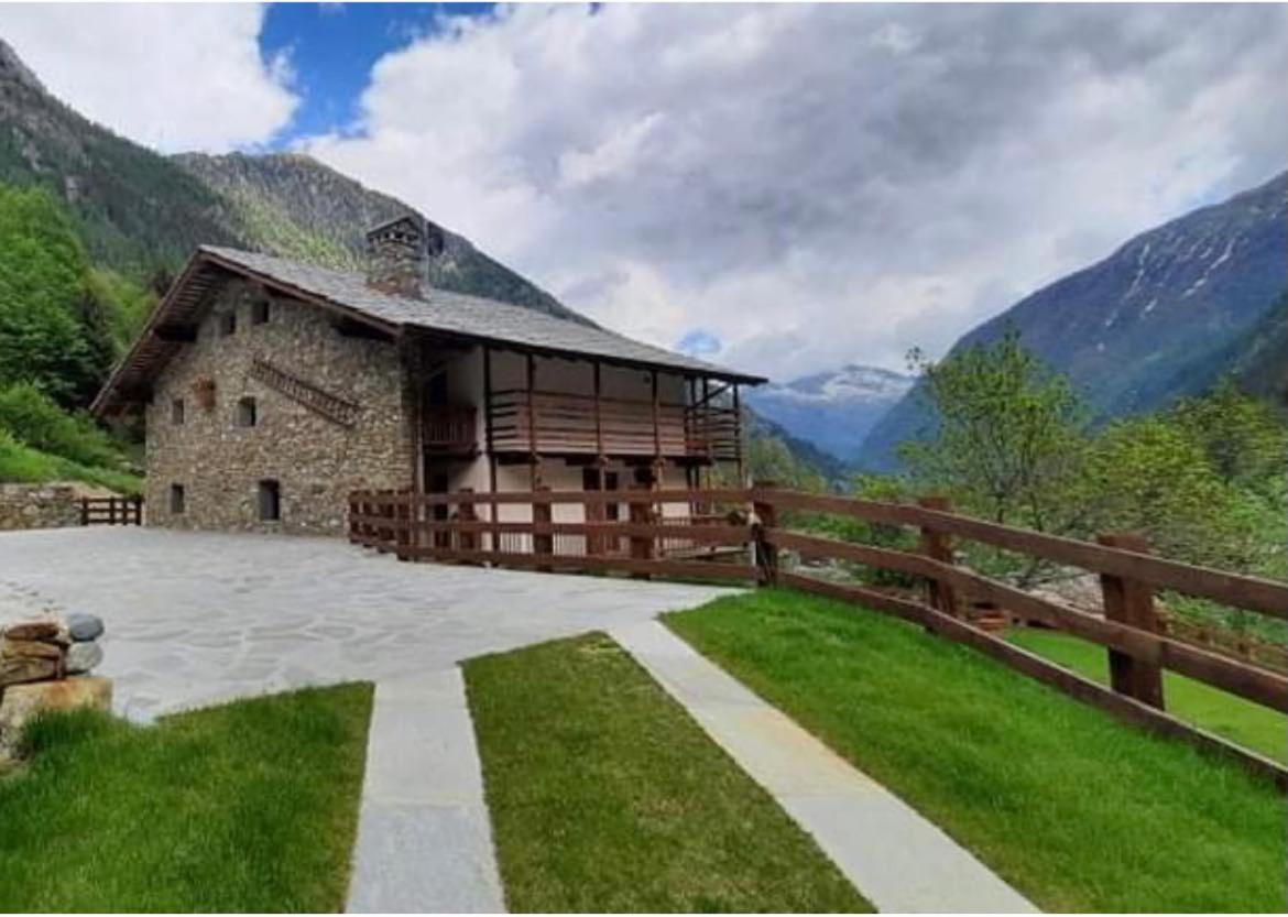 Foresch Hus Chambres D'Hotes Gressoney-Saint-Jean Esterno foto